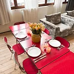 Loulou Home\'S